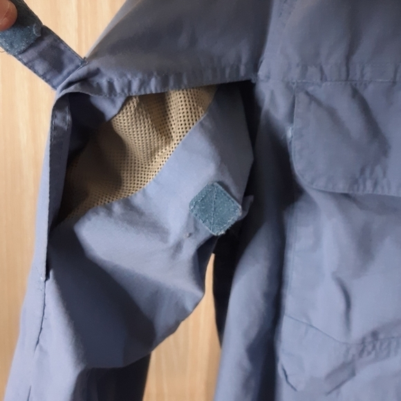 Timberland vented button down shirt. Size Small - Picture 3 of 8